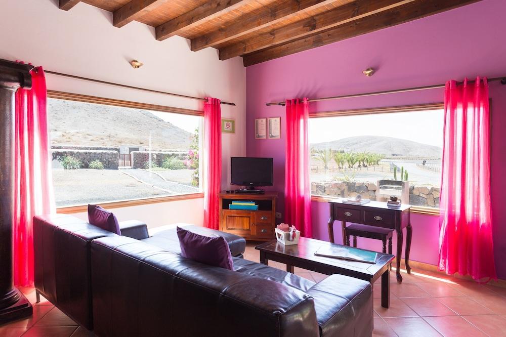 Casa Pilar, Aurora Y Tarabilla En Finca Ecologica Teguitar ภายนอก รูปภาพ